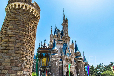 持ち物を準備して夏のディズニーを楽しもう!