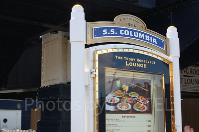 プライオリティ・シーティング対応レストラン「S.S.コロンビア号・ダイニングルーム」