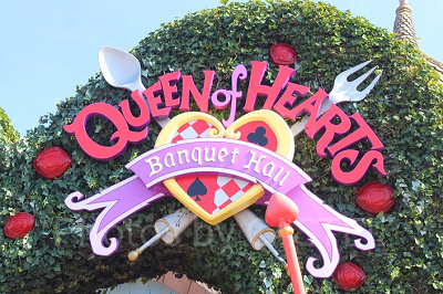 クイーン・オブ・ハートのバンケットホール