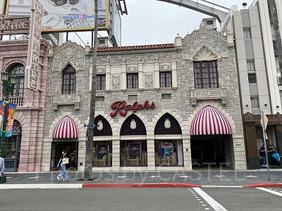 「ラルフ・スーパーマーケット」:ハリウッド大通り6523-5番地
