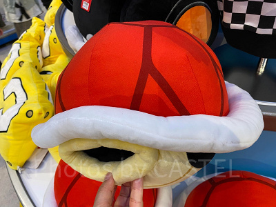 アカこうらのハンドウォーマークッション