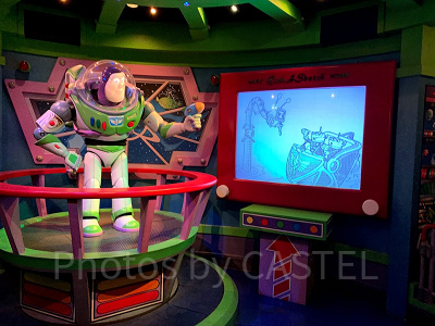 ディズニーランド】バズ・ライトイヤーのアストロブラスターの