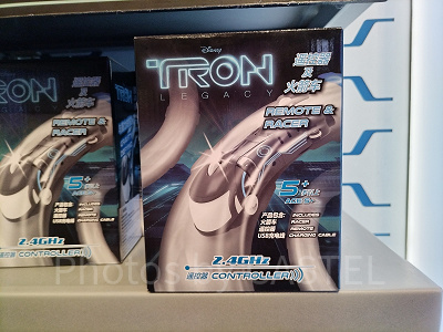 上海ディズニートロングッズ:トロン・リモート&レーサー