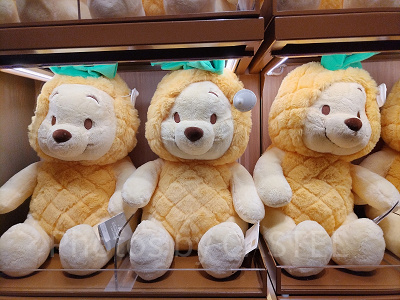 上海ディズニーくまのプーさんグッズ:パイナップルプーさんのぬいぐるみ
