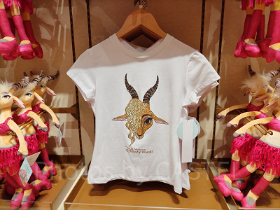 上海ディズニーズートピアグッズ：ガゼルのTシャツ（レディス）