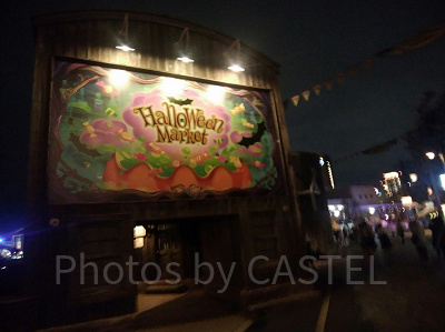 ハロウィーンマーケット2018の看板/USJ