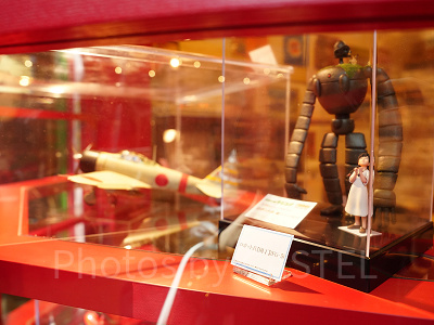 大空模型のショーウィンドー