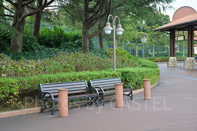 パークエントランスノース側の喫煙所