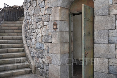 フォートレス・エクスプロレーションの「ルネサンス号」周辺の喫煙所