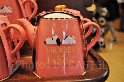 スヌーピー＆ファーロンのティーポット