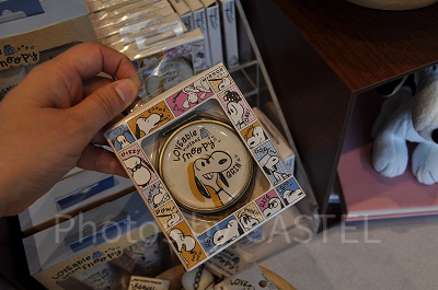 スヌーピーグッズ「LOVEable VINTAGE snoopy」／コンパクトミラー