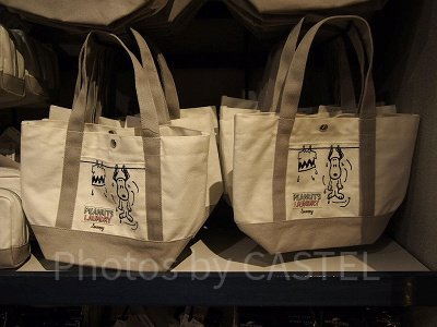 スヌーピーPEANUTS LAUNDRY（ピーナッツ・ランドリー）のトートバッグ