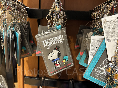 スヌーピーリール付きパスケース