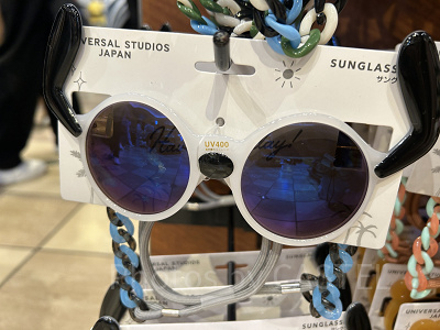スヌーピーのストラップ付きサングラス