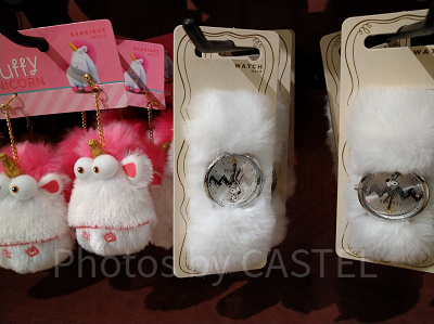 スヌーピーのふわふわ腕時計