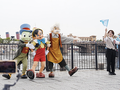 ザンビ前から見たスパークリング・ジュビリー・セレブレーション