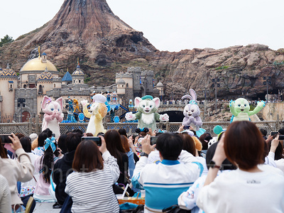 ミッキー広場から見たスパークリング・ジュビリー・セレブレーション