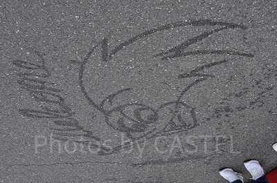 USJクルーが描いたウッディ・ウッドペッカーのスプレーイラスト