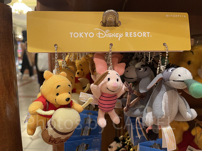 2025】プーさんグッズ全種まとめ！ディズニーで買えるお菓子や