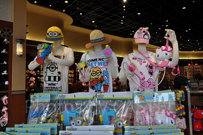 サマーグッズのディスプレイ／USJ（2019年）