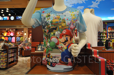 スーパーニンテンドーワールドのTシャツ