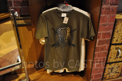 調査兵団エンブレムTシャツ（オリーブ）