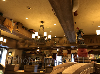 店内をよーく見ると！