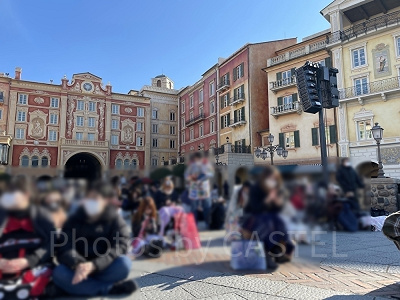 ミッキー広場の場所取り