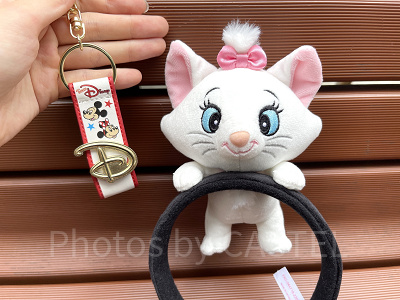 カチューシャホルダーは真ん中にぬいぐるみがついているタイプには使えません