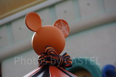 パークも細部までハロウィーン仮装をしています