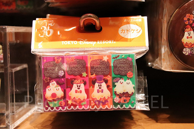 4個セットの消しゴムは角がいっぱいで消しやすいデザイン