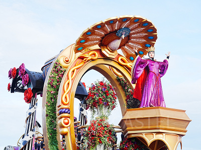 「ザ・ヴィランズ・ハロウィーン“Into the Frenzy”」