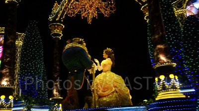 この二人も、ディズニーを代表するカップル。