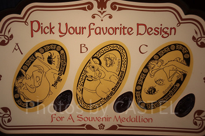 ティモン（右）