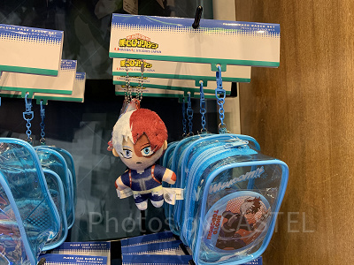 轟のプラッシュケース&バッジセット（USJ×ヒロアカグッズ）