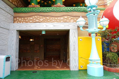 マリオエリアのキノピオ・カフェ横のトイレ入口