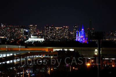 舞浜ユーラシア「バルコニールーム」から見た東京ディズニーランド