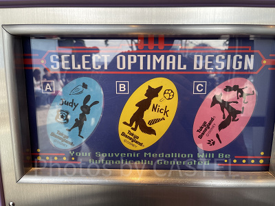 トゥモローランド・テラスのスーベニアメダル（2025年10月）