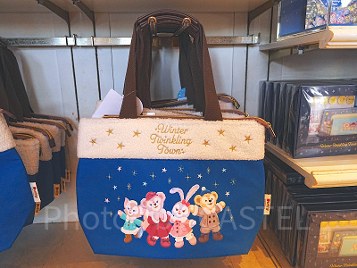 トートバッグ（ダッフィー＆フレンズのウィンター・トゥインクリング・タウン）