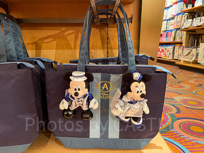 アンバサダーホテルのぬいぐるみバッジ付きトートバッグ