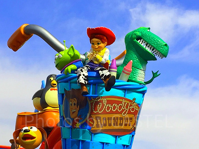 トイ・ストーリーのフロートは超豪華