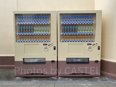 ユニバの自動販売機：エントランス右手コインロッカー