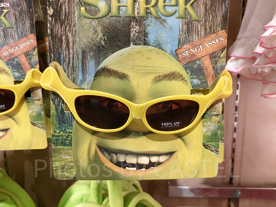 ユニバーサルスタジオシンガポール(USS)：シュレックのサングラス