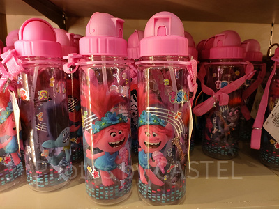 ユニバーサルスタジオシンガポール(USS)：トロールのドリンクボトル