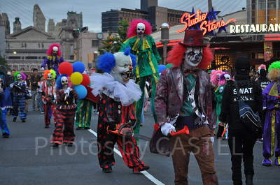 USJ秋コーデ：ハロウィーホラーナイトでヒールなどは避けよう！