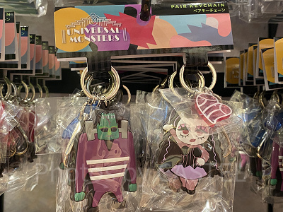 ユニバハロウィン2022グッズ：ラバーペアキーチェーン