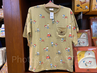 バーベキュー総柄Tシャツ／USJスヌーピーグッズ「Let's enjoy outside!」