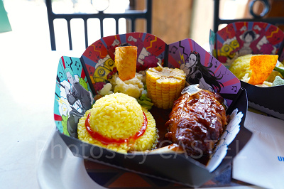 USJ×ワンピースコラボレストラン2022:ルフィのでっかい骨付き肉メシ