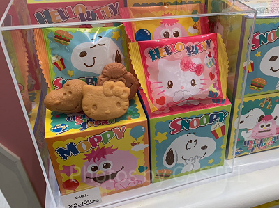 USJ】安いお土産おすすめ44選！お菓子、キーホルダー、雑貨、マリオやスヌーピーグッズなど