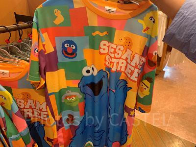 USJ2025/セサミストリートのシャツ